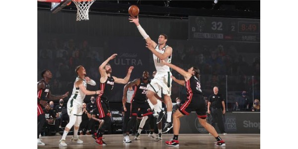 Miami Heat besiegte Milwaukee Bucks mit 4: 1 und erreichte das Finale der Eastern Conference